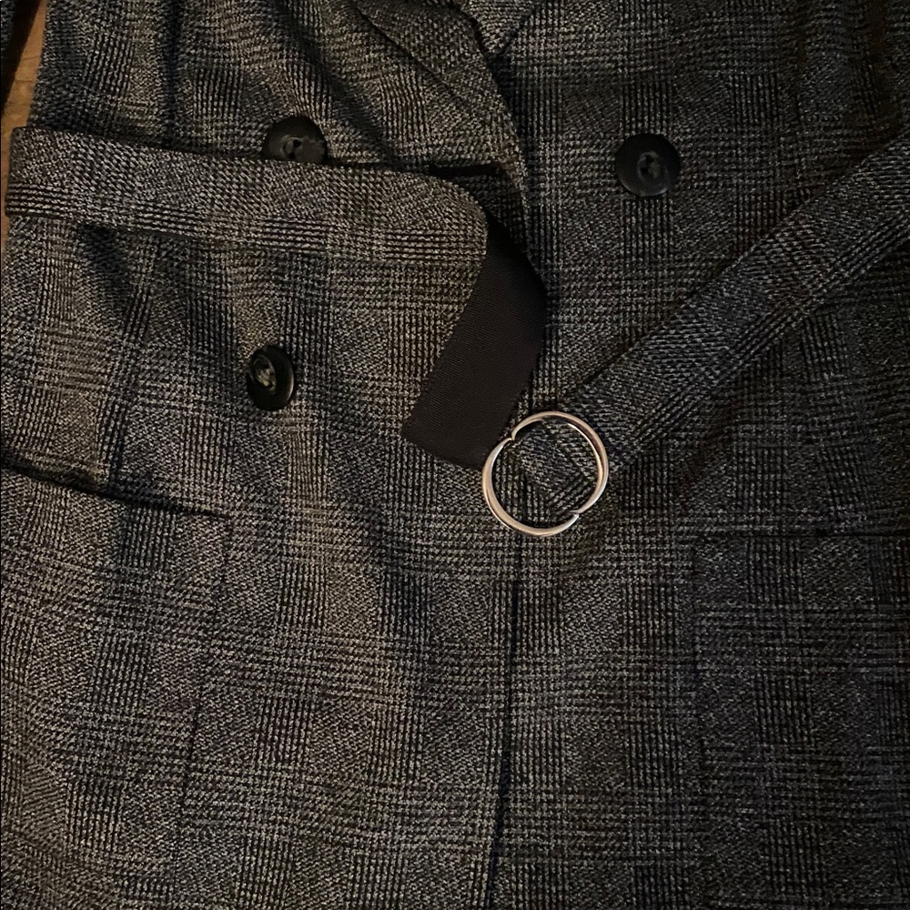 Elegant Gray Women's Knit Suit Set. Top is xs, pants are 2. Cabi brand. - Picture 3 of 6